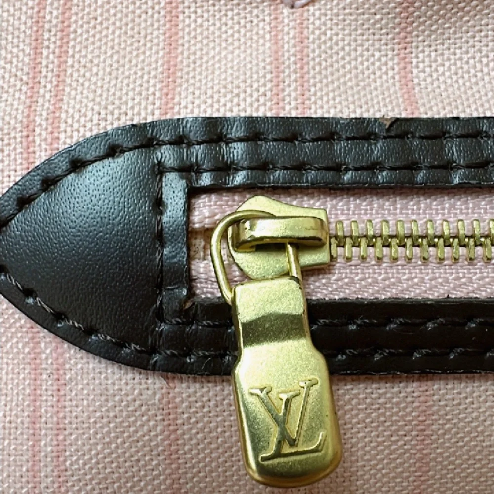 Authentic Louis Vuitton Neverfull MM Bag✨ - Picture 9 of 15